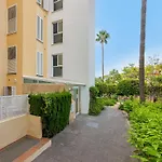Spacious 3 Bedrooms Apartment At Las Brisas