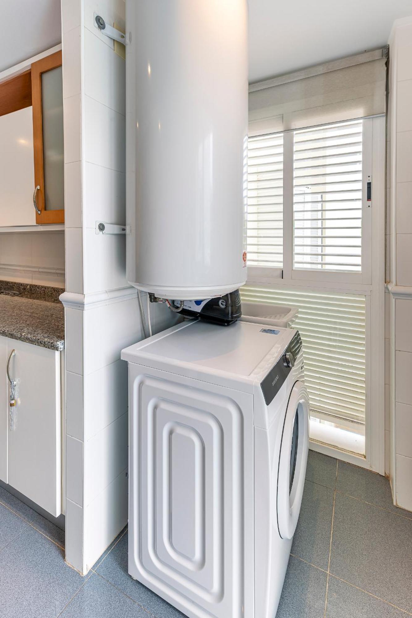 Spacious 3 Bedrooms At Brisas